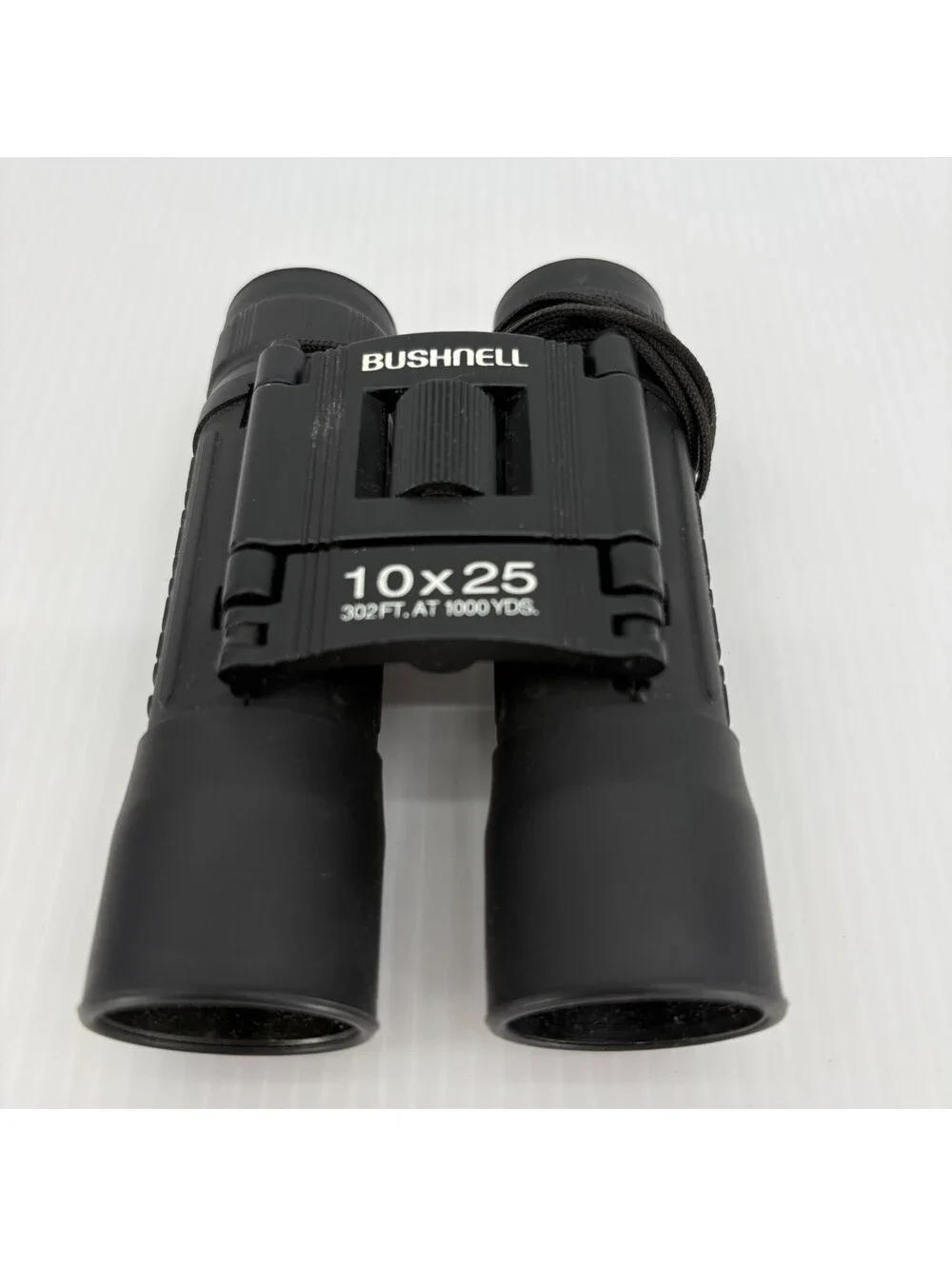 Bushnell 10x25 Compact Binoculars 302 Ft At 1000 Yds Black With Case Strap